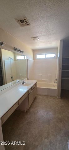 6328 W FLORENCE Avenue, Phoenix, AZ 85043