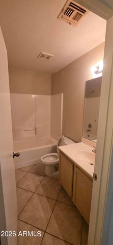 6328 W FLORENCE Avenue, Phoenix, AZ 85043