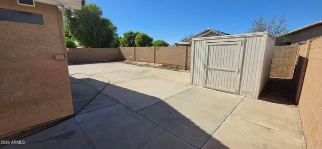 6328 W FLORENCE Avenue, Phoenix, AZ 85043
