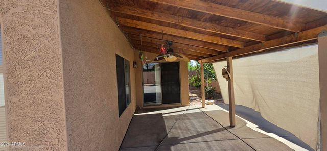 6328 W FLORENCE Avenue, Phoenix, AZ 85043
