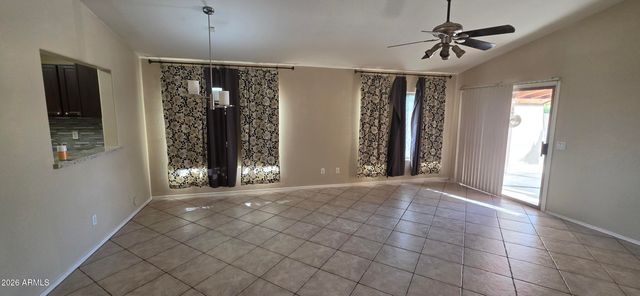 6328 W FLORENCE Avenue, Phoenix, AZ 85043