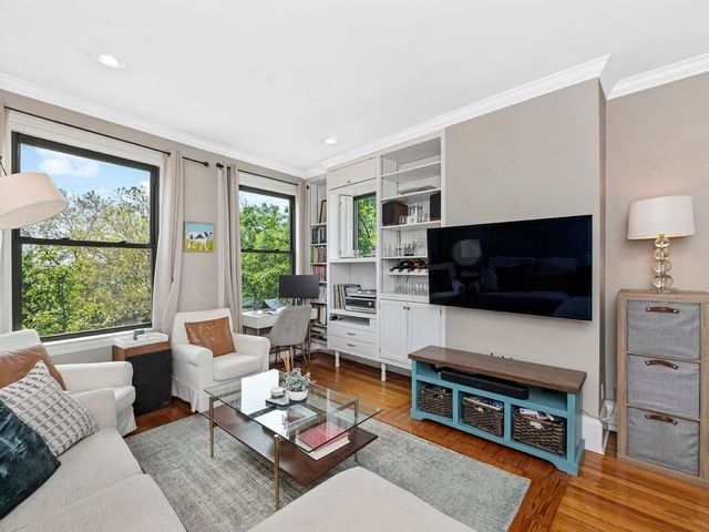 58 Winthrop Street 3, Boston, MA 02129