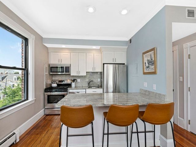 58 Winthrop Street 3, Boston, MA 02129