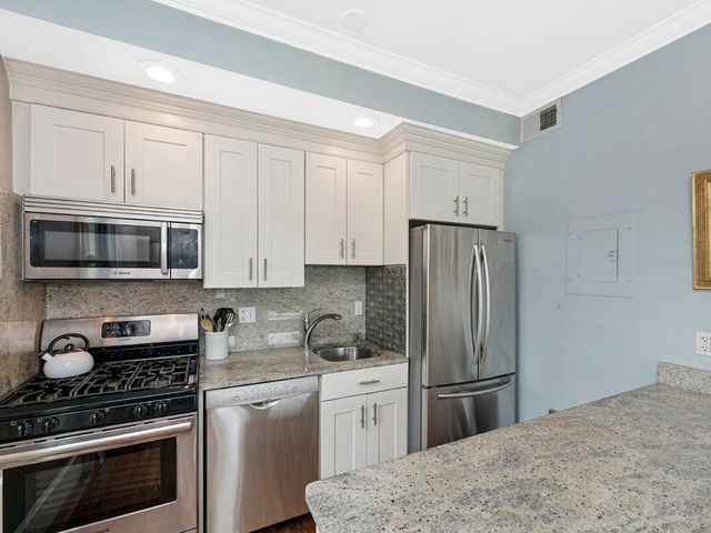 58 Winthrop Street 3, Boston, MA 02129