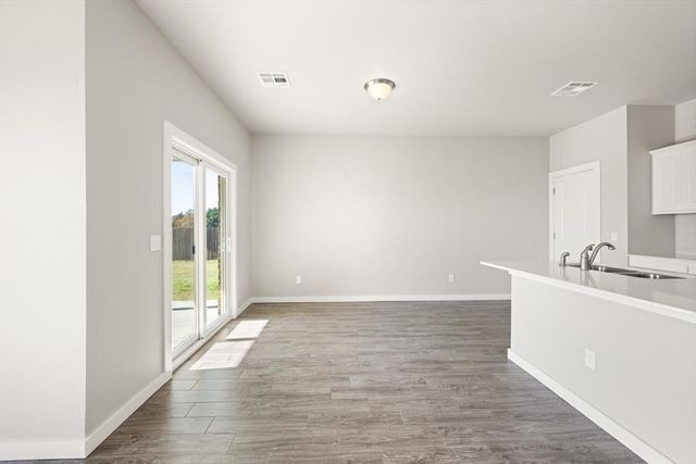 5591 Grassland Drive, Guthrie, OK 73044