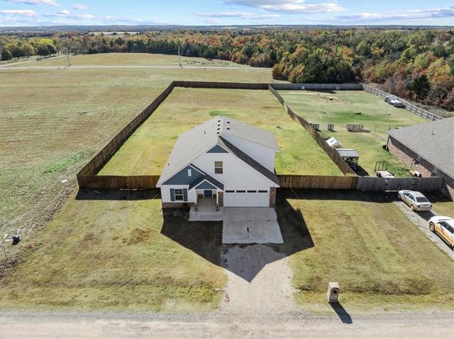 5591 Grassland Drive, Guthrie, OK 73044