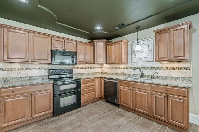 3701 SPRINGFIELD Avenue, Amarillo, TX 79118