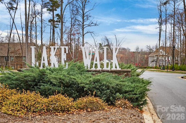 129 Rosebay Drive, Mooresville, NC 28117