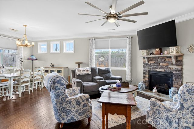 129 Rosebay Drive, Mooresville, NC 28117