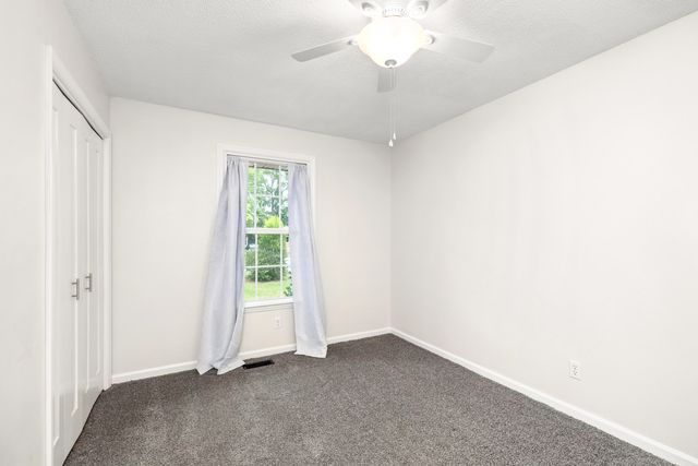 660 Woodside Drive, Manning, SC 29102