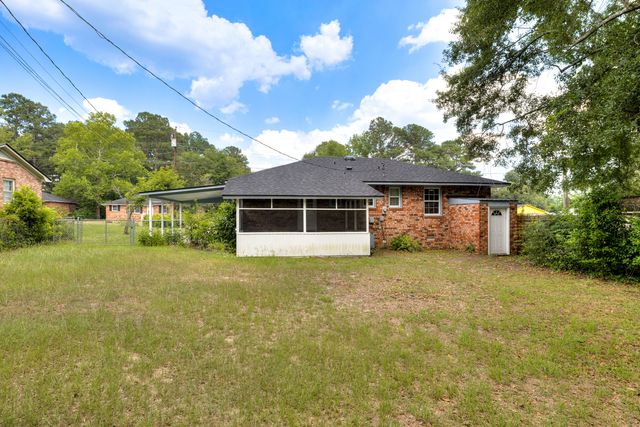 660 Woodside Drive, Manning, SC 29102