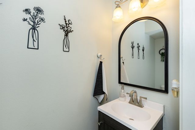 3018 SW Prairie View Road, Ankeny, IA 50023