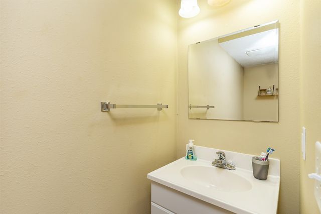 3018 SW Prairie View Road, Ankeny, IA 50023