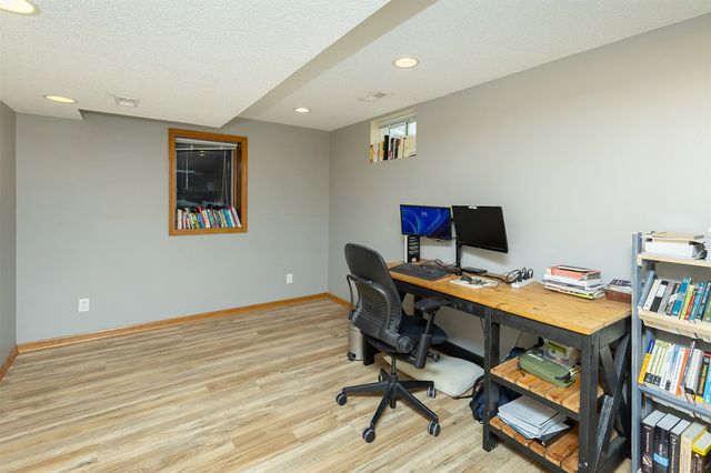 3018 SW Prairie View Road, Ankeny, IA 50023