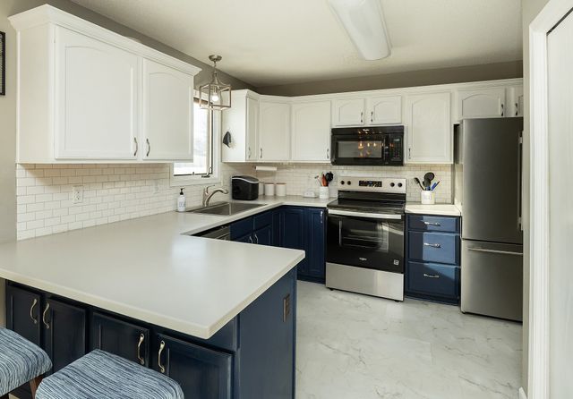 3018 SW Prairie View Road, Ankeny, IA 50023