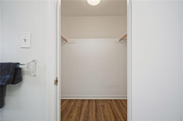 500 Winston Salem Ave Apt 410, Virginia Beach, VA 23451