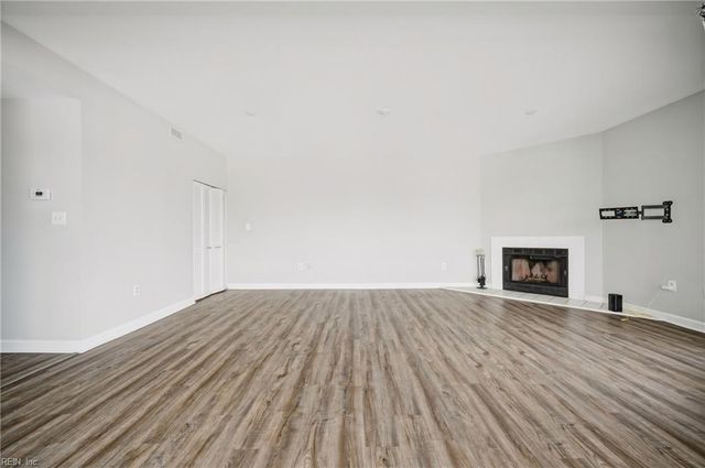 500 Winston Salem Ave Apt 410, Virginia Beach, VA 23451