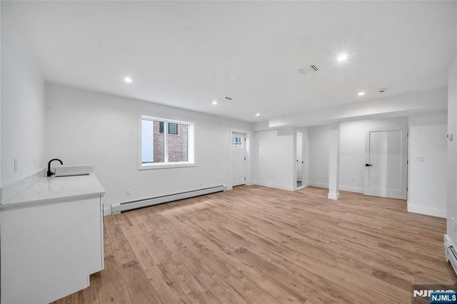 428 6th Street 2, Palisades Park, NJ 07650