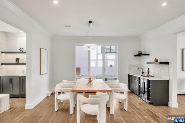 428 6th Street 2, Palisades Park, NJ 07650