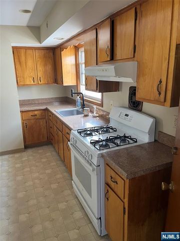334 Copeland Avenue, Lyndhurst, NJ 07071