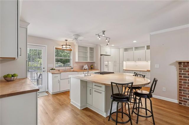 3982 Green Forest Parkway SE, Smyrna, GA 30082