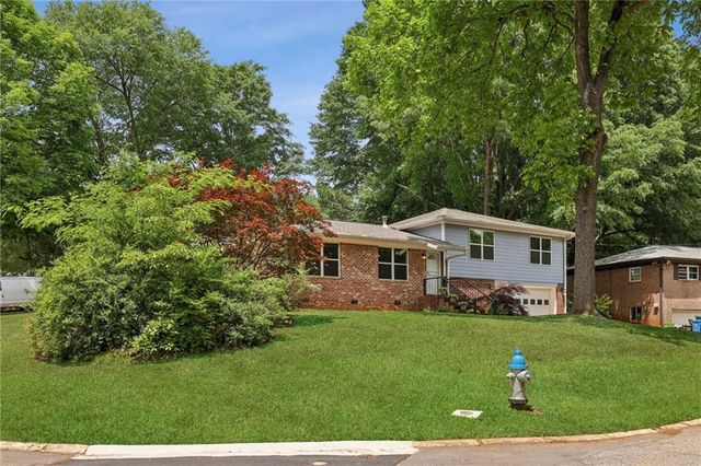 3982 Green Forest Parkway SE, Smyrna, GA 30082