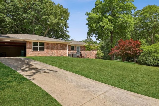 3982 Green Forest Parkway SE, Smyrna, GA 30082