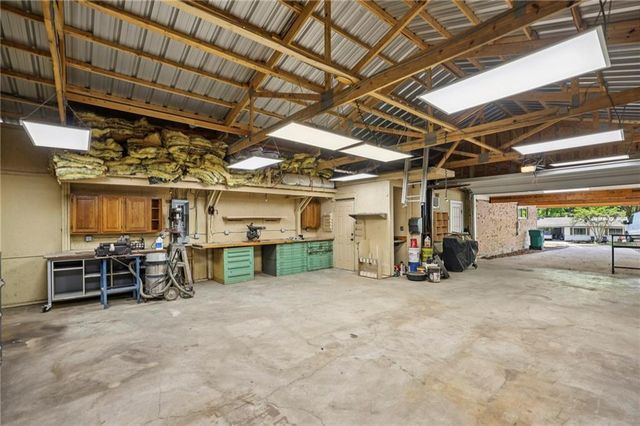 3982 Green Forest Parkway SE, Smyrna, GA 30082