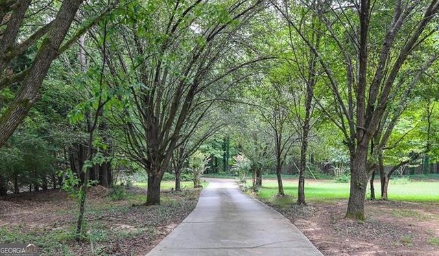 819 N Bethany Road, Mcdonough, GA 30252
