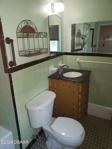 500 S Beach St Apt A3, Daytona Beach, FL 32114