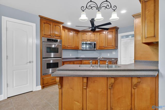 218 Harvest Ridge Drive, Harvest, AL 35749