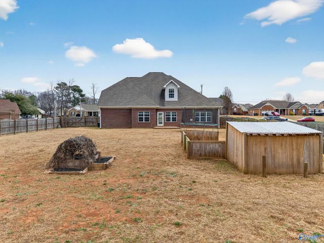 218 Harvest Ridge Drive, Harvest, AL 35749