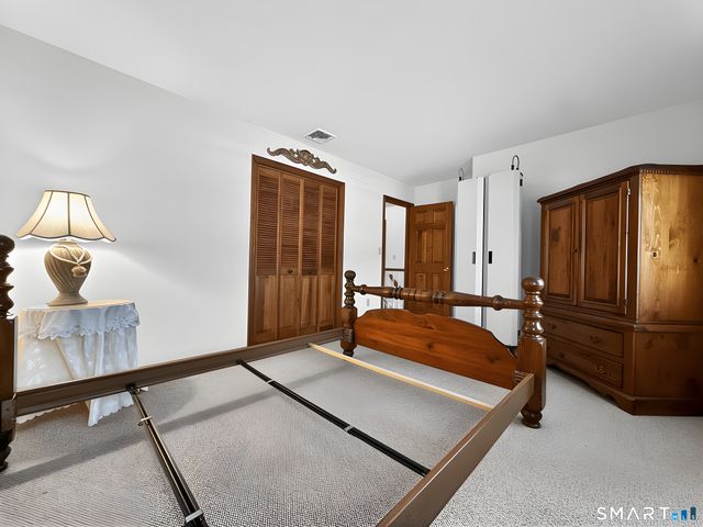 42 Greenwood Circle, Seymour, CT 06483