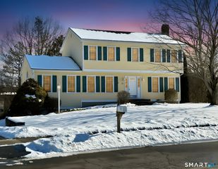 42 Greenwood Circle, Seymour, CT 06483