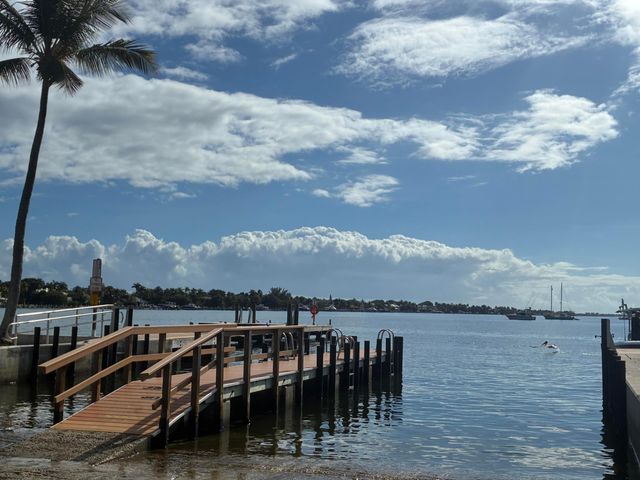 118 N Lakeview Avenue 2, Lantana, FL 33462