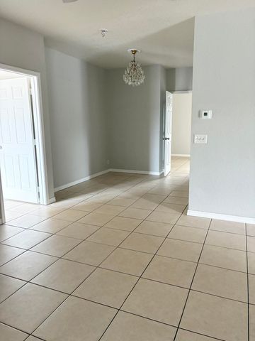 118 N Lakeview Avenue 2, Lantana, FL 33462