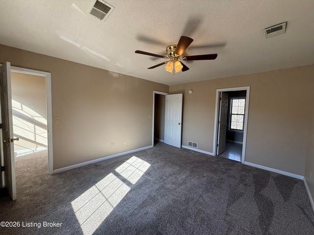 110 Brendenwood Ct, Elizabethtown, KY 42701