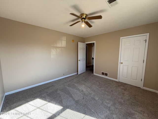 110 Brendenwood Ct, Elizabethtown, KY 42701