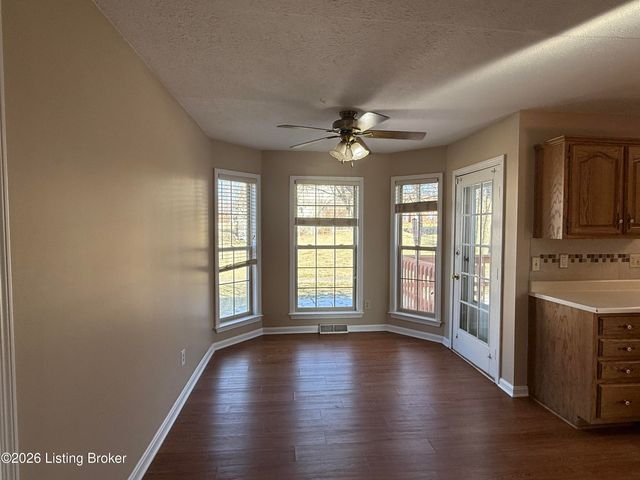 110 Brendenwood Ct, Elizabethtown, KY 42701