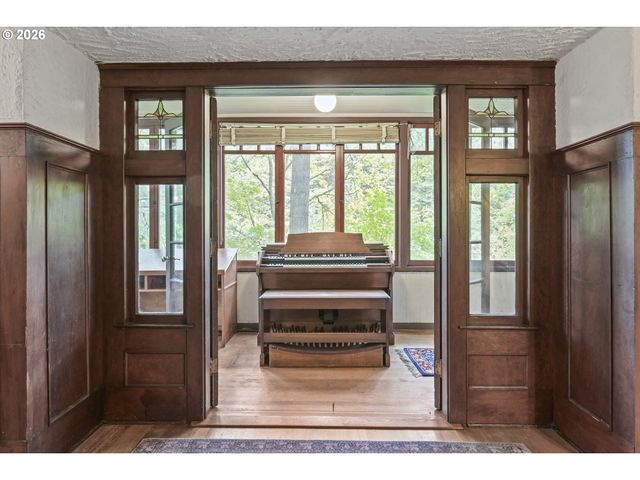 1615 Sw FORD STREET Dr, Portland, OR 97201