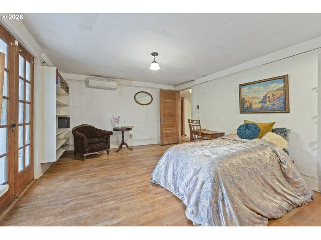 1615 Sw FORD STREET Dr, Portland, OR 97201