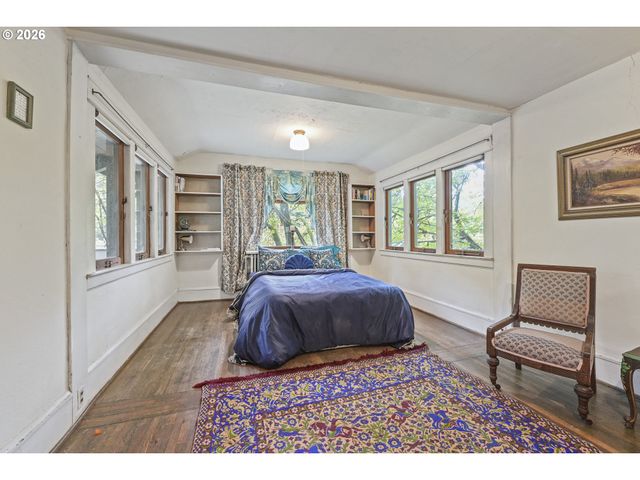 1615 Sw FORD STREET Dr, Portland, OR 97201