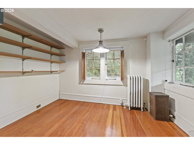 1615 Sw FORD STREET Dr, Portland, OR 97201