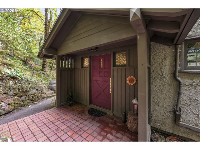 1615 Sw FORD STREET Dr, Portland, OR 97201