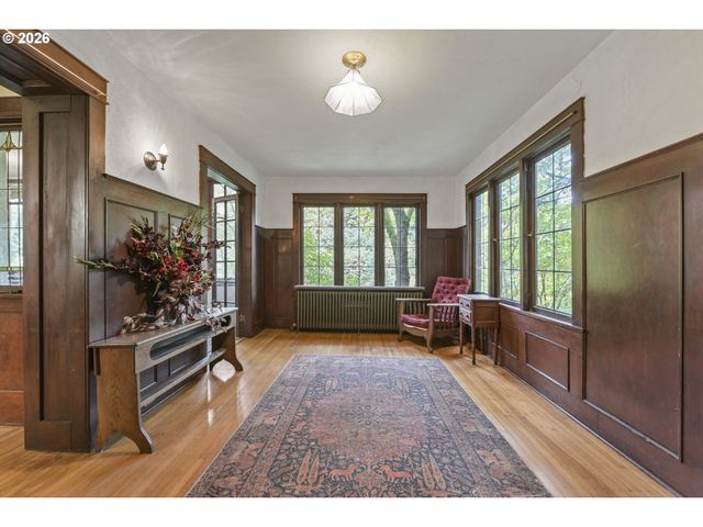 1615 Sw FORD STREET Dr, Portland, OR 97201