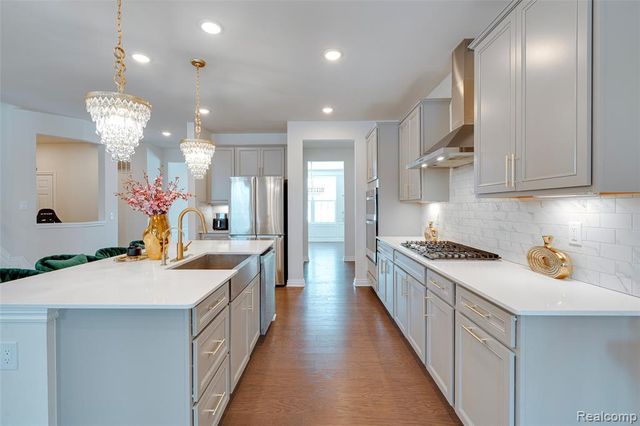 2882 Trillium Hills Drive, Commerce Twp, MI 48382