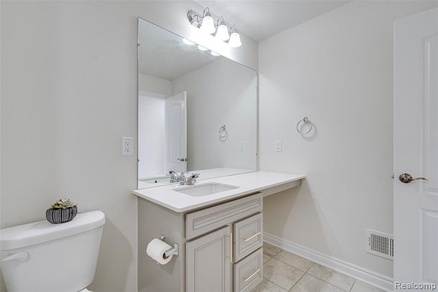 2882 Trillium Hills Drive, Commerce Twp, MI 48382