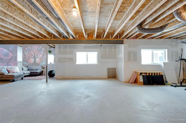 2882 Trillium Hills Drive, Commerce Twp, MI 48382