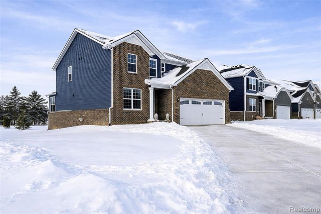 2882 Trillium Hills Drive, Commerce Twp, MI 48382
