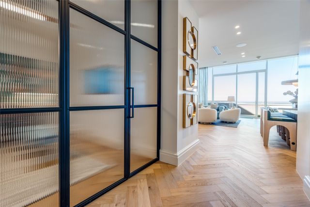 2408 Victory Park Lane 1442, Dallas, TX 75219